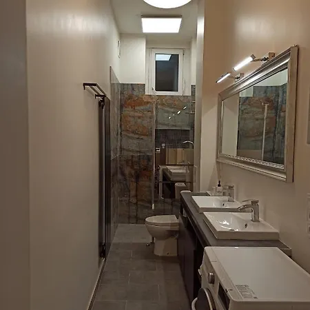 Rozeta Centrum 6os アパート