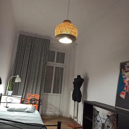 Rozeta Centrum 6os 公寓 莱格尼察