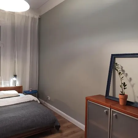 Rozeta Centrum 6os Apartment *