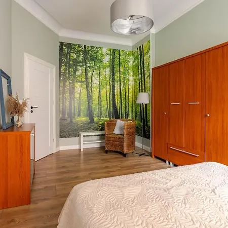 Rozeta Centrum 6os Apartment *