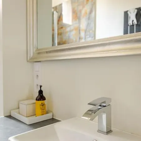 Rozeta Centrum 6os アパート *