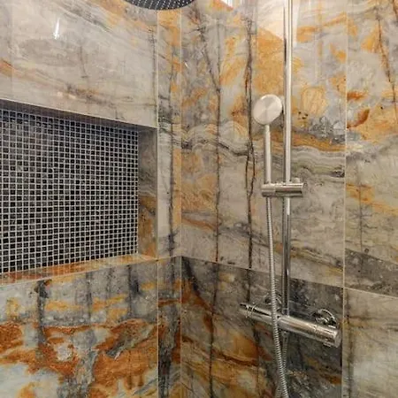 Rozeta Centrum 6os 公寓